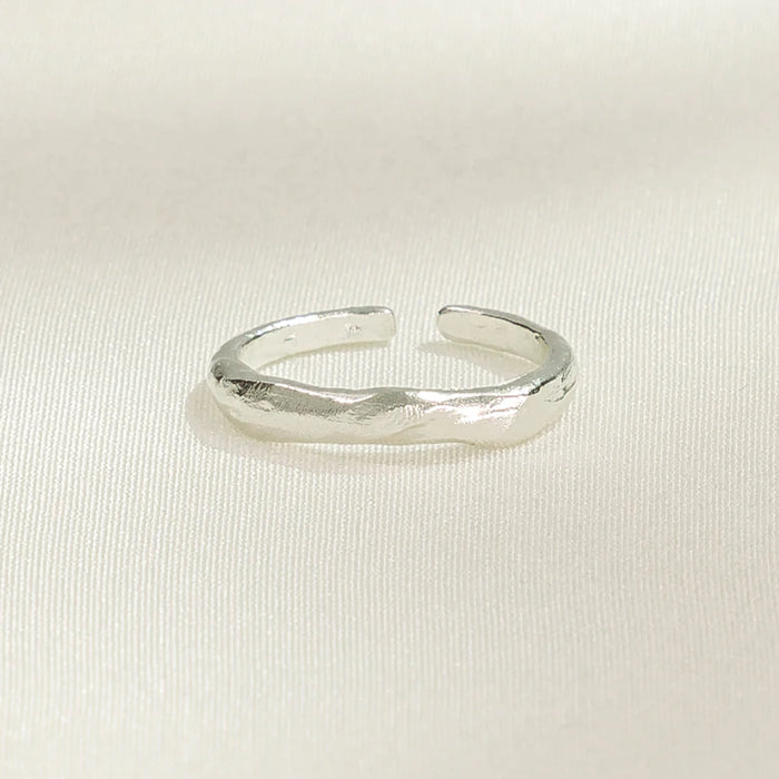 Zephir Silver Ring