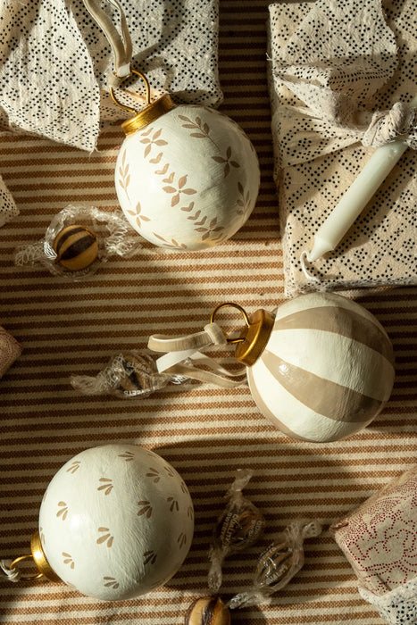 Hand-Painted Baubles | Taupe