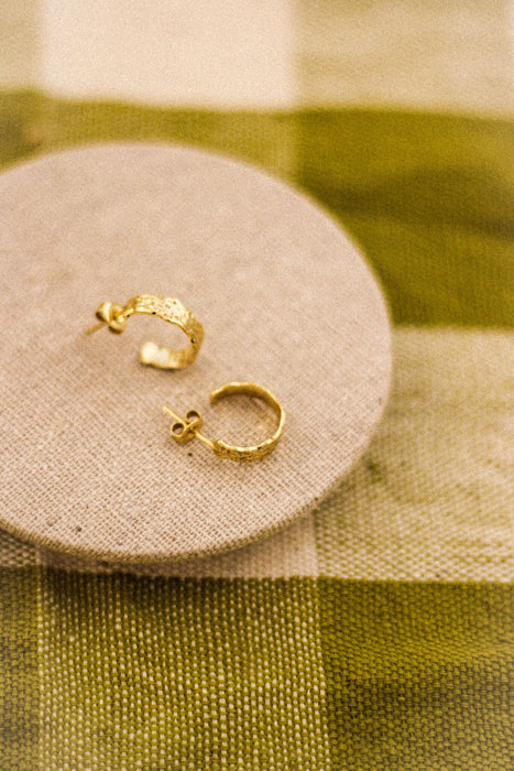 Dainty Textured Stud Hoop Earrings