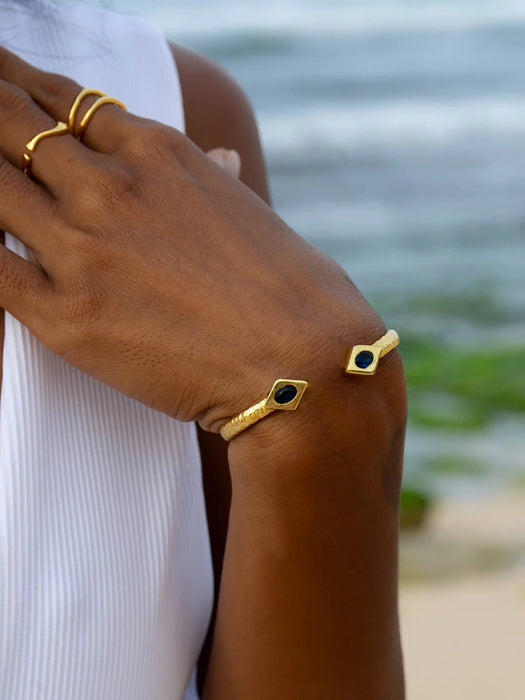 Indus Sapphire Cuff