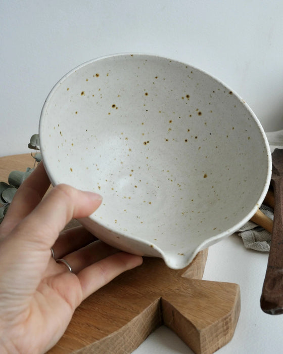 Pouring Bowl by Hannah Kinchin