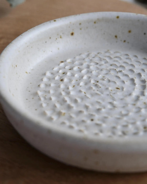 Garlic Dish by Hannah Kinchin