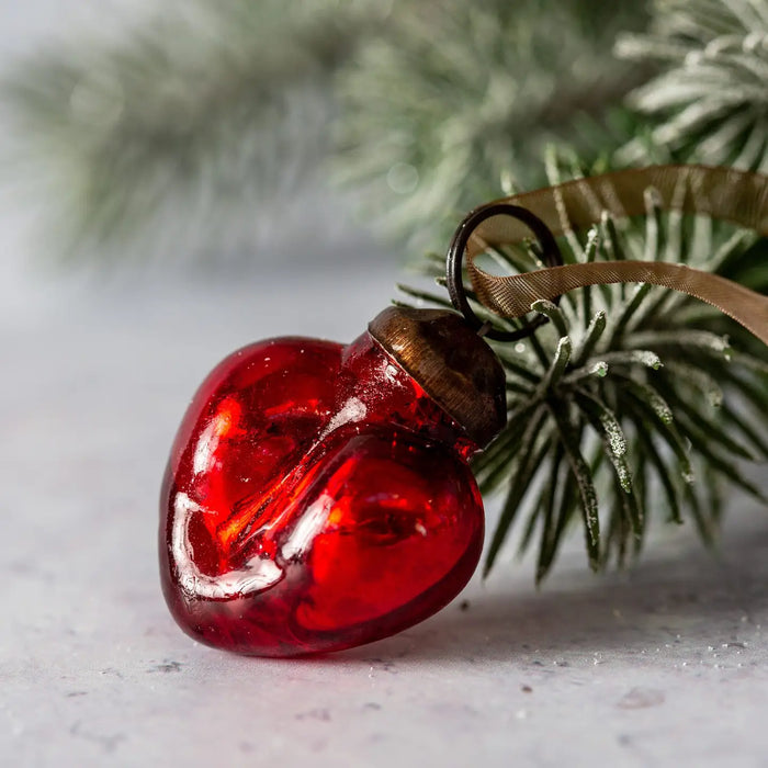 Red Crackle Glass Baubles