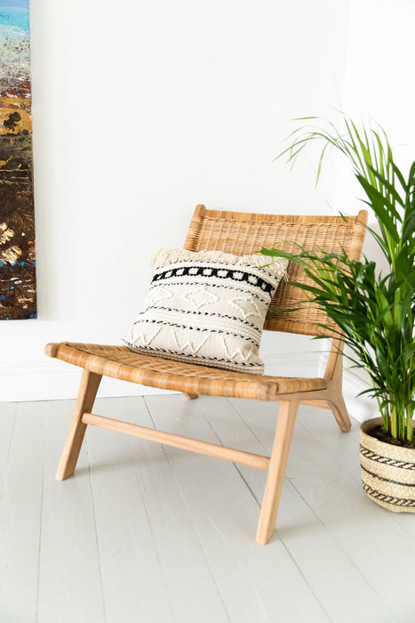 Lg Cream & Black Patterned Cushion